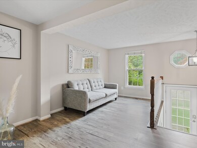 1604 Fieldthorn Dr, Reston, VA 20194 - photo 3