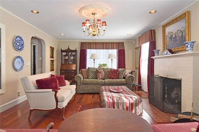 155 Marbury Ave, Pawtucket, RI 02860 - photo 5