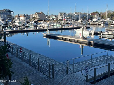 2571 Saint James Dr SE unit C 77, Saint James, NC 28461 - photo 4