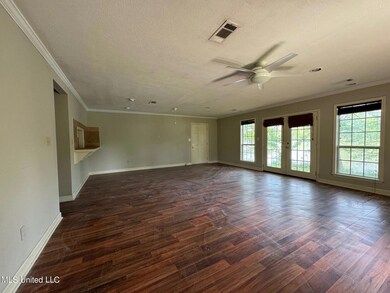 1021 Horse Shoe Cir, Byram, MS 39272 - photo 5