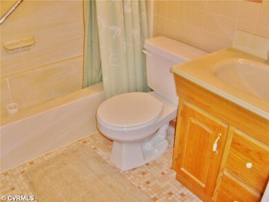 101 N Plains Dr, Petersburg, VA 23805 - photo 5