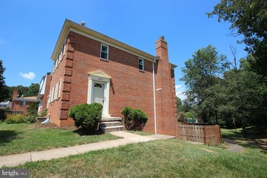 7439 Larne Ct, Lorton, VA 22079 - photo 2