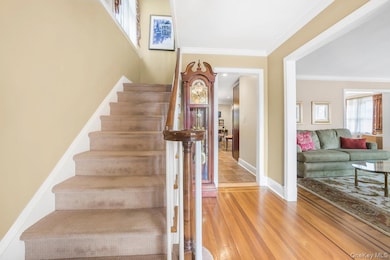 21 Huntington Dr, Yonkers, NY 10704 - photo 7