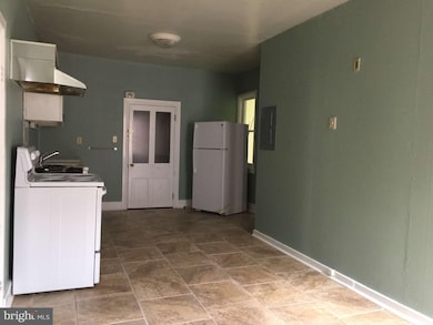 11 S Main St unit 11, Mercersburg, PA 17236 - photo 3