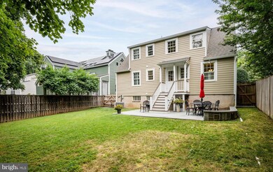 2332 N Columbus St, Arlington, VA 22207 - photo 4