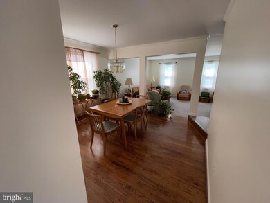 6817 Kerman Rd, Lanham, MD 20706 - photo 7