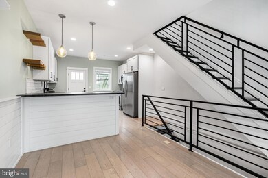 1406 S Taylor St, Philadelphia, PA 19146 - photo 3