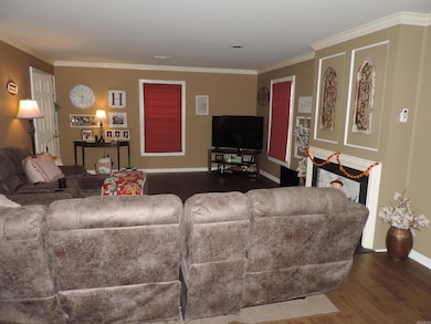 527 S Main St, Dumas, AR 71639 - photo 3