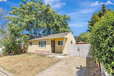 2056 Elm St, Livermore, CA 94551 - photo 2