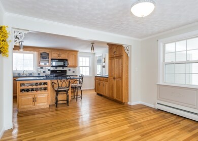 65 Oakwood St, Enfield, CT 06082 - photo 4