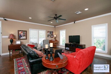 2273 Gruene Lake Dr, New Braunfels, TX 78130 - photo 5