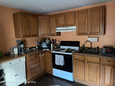 303 E Elm St, Scranton, PA 18505 - photo 4