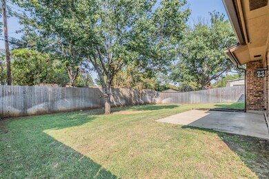 2013 Memphis Dr, Bedford, TX 76022 - photo 4