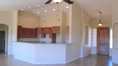 OPEN KITCHEN