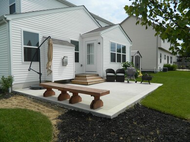 323 Victor Dr, Circleville, OH 43113 - photo 2