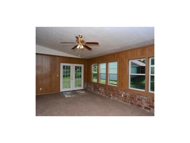 3042 S Scott Ave, Independence, MO 64052 - photo 6