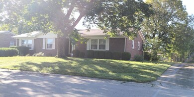 208 Brown St, Berea, KY 40403 - photo 2