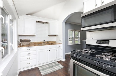 3832 Bowdoin St, Des Moines, IA 50313 - photo 4