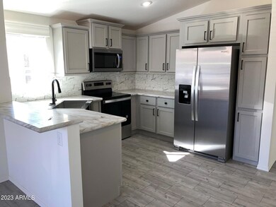 SHR 9 Kitchen 1