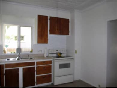 Kitchen Updated kitchen with new appliances, sink,