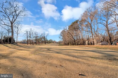 16013 Fairway Dr, Dumfries, VA 22025 - photo 2