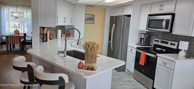 1353 Finland Dr, Spring Hill, FL 34609 - photo 4