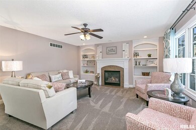 6119 Judson Cir, Davenport, IA 52807 - photo 5