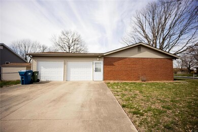 5 Heather Green, Maryville, IL 62062 - photo 2