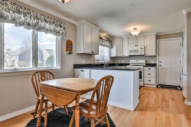 33 Hilltop Place, New London, NH 03257 - photo 5