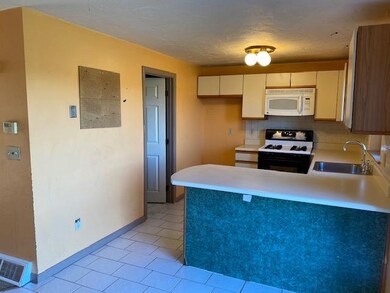 16 Rollins Ct, MerriMacK, NH 03054 - photo 5