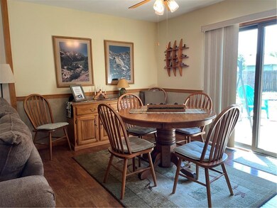 2054 Sherman Dr, Columbus, IN 47203 - photo 5