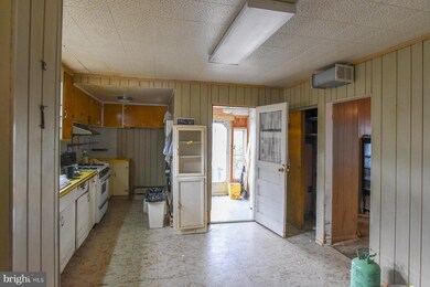 1034 Concord St, Hagerstown, MD 21740 - photo 7