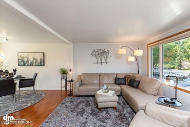 07-Living Room MS_3784