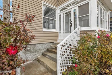 561 Delaware Ave, Albany, NY 12209 - photo 4