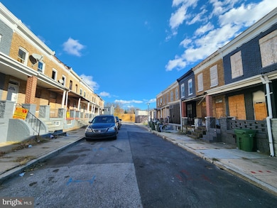 2432 E Hoffman St, Baltimore, MD 21213 - photo 4