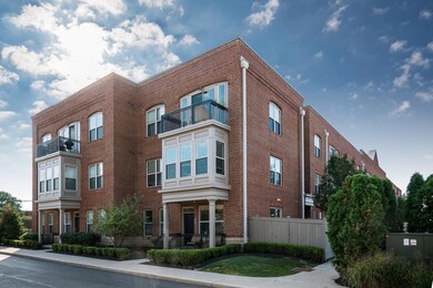 961_Ingleside_Ave-4