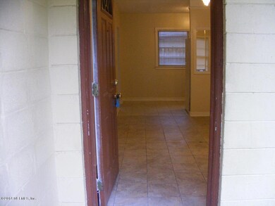 5164 Alpha Ave unit 2, Jacksonville, FL 32205 - photo 2