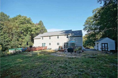 22 Mohawk Dr unit A, Londonderry, NH 03053 - photo 3