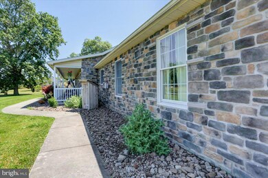 2992 Warm Spring Rd, Chambersburg, PA 17202 - photo 6