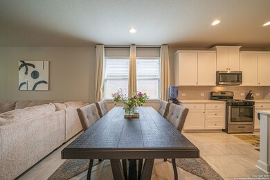 8806 White Crown, San Antonio, TX 78254 - photo 7