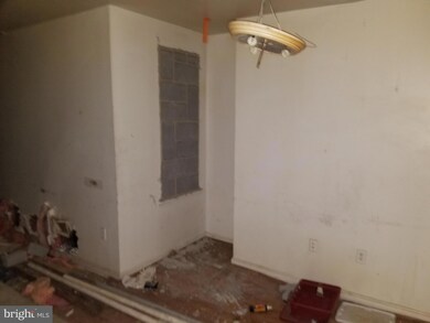 930 W Franklin St, Baltimore, MD 21223 - photo 7