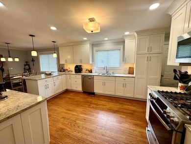 147 Walnut St, Pikeville, KY 41501 - photo 3