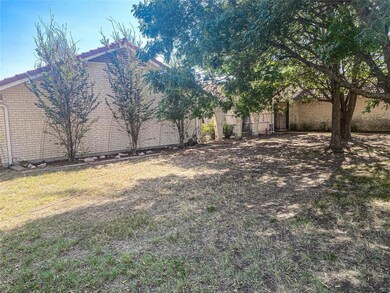 4096 J e Woody Rd, Springtown, TX 76082 - photo 2