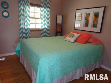 1907 W 38th St, Davenport, IA 52806 - photo 7