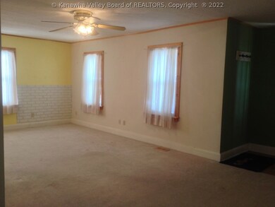 313 17th St, Dunbar, WV 25064 - photo 4