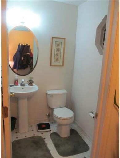 2702 Noble Way, Royersford, PA 19468 - photo 4