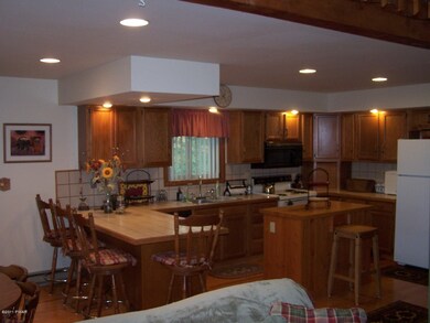 138 Underwood Ln, Hamlin, PA 18427 - photo 6