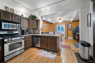 833 N Spring St, Elgin, IL 60120 - photo 7