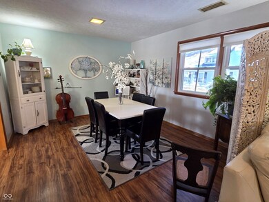 102 E Grant St, Waldron, IN 46182 - photo 5