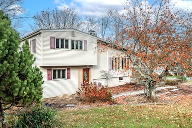 70 Possum Dr, New Fairfield, CT 06812 - photo 2